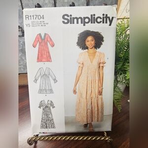 Simplicity Sewing Pattern Dress R11704